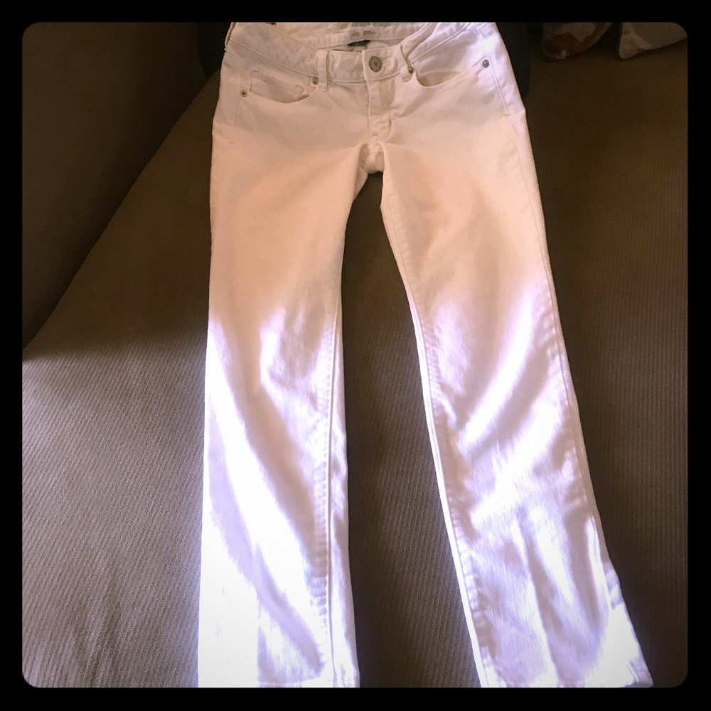 American eagle white skinny denim
